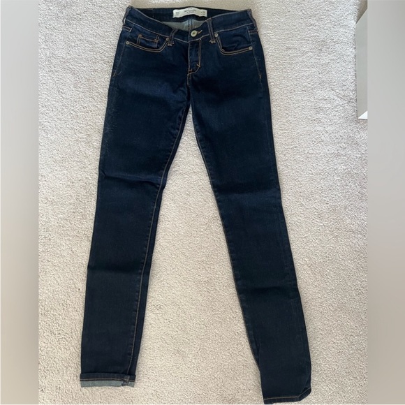 ABERCROMBIE & FITCH | Brand New Worn Once | Skinny Low Rise | Size 00/24 Short - Picture 1 of 5